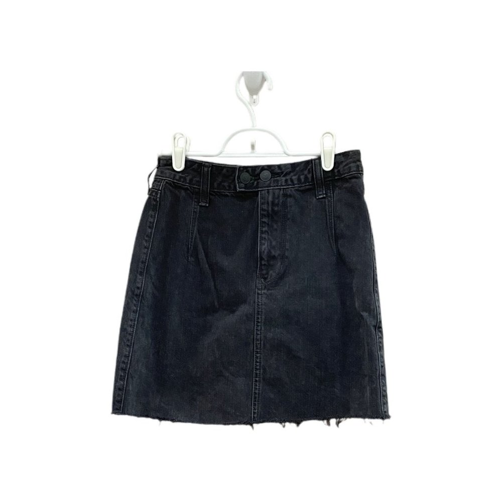 Hollister Ultra High Rise Jean Skirt Sz 1 Black Raw Hem